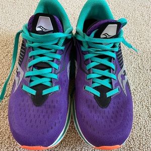 Saucony endorphin speed running shoes. Womens size 7.5
